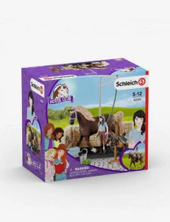 Schleich Horse Club Washing Area With Emily & Luna Set